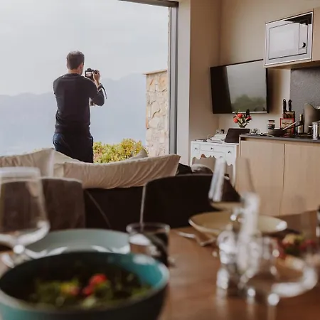 Favai Hills Your Secret Hideaway Bed and breakfast Brenzone sul Garda