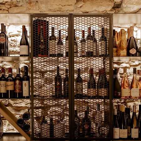住宿加早餐酒店 Favai Hills Your Secret Hideaway *