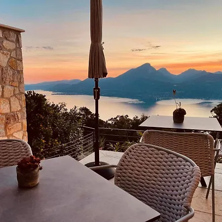 Favai Hills Your Secret Hideaway Panzió Brenzone sul Garda